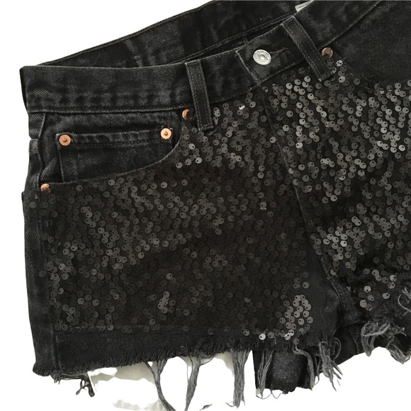 new Levi's® ★ LF Furst of a Kind ★ Upcycled Vintage Sequin Cut Off Denim Short ★ - Picture 4 of 16